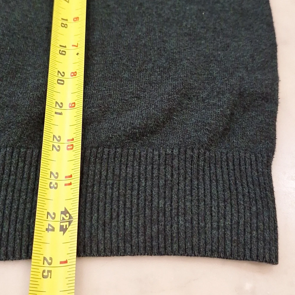 American‎ Eagle Outfitters Men's Dark Green V Neck Sweater Stripe Detail Sz Lg